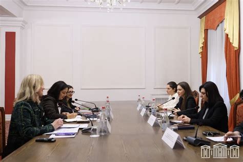 ՀՀ ԱԺ «Պատիվ ունեմ» խմբակցության ղեկավարը հանդիպել է Հյուսիսային Եվրոպա-Բալթյան երկրների դիվանագետների հետ