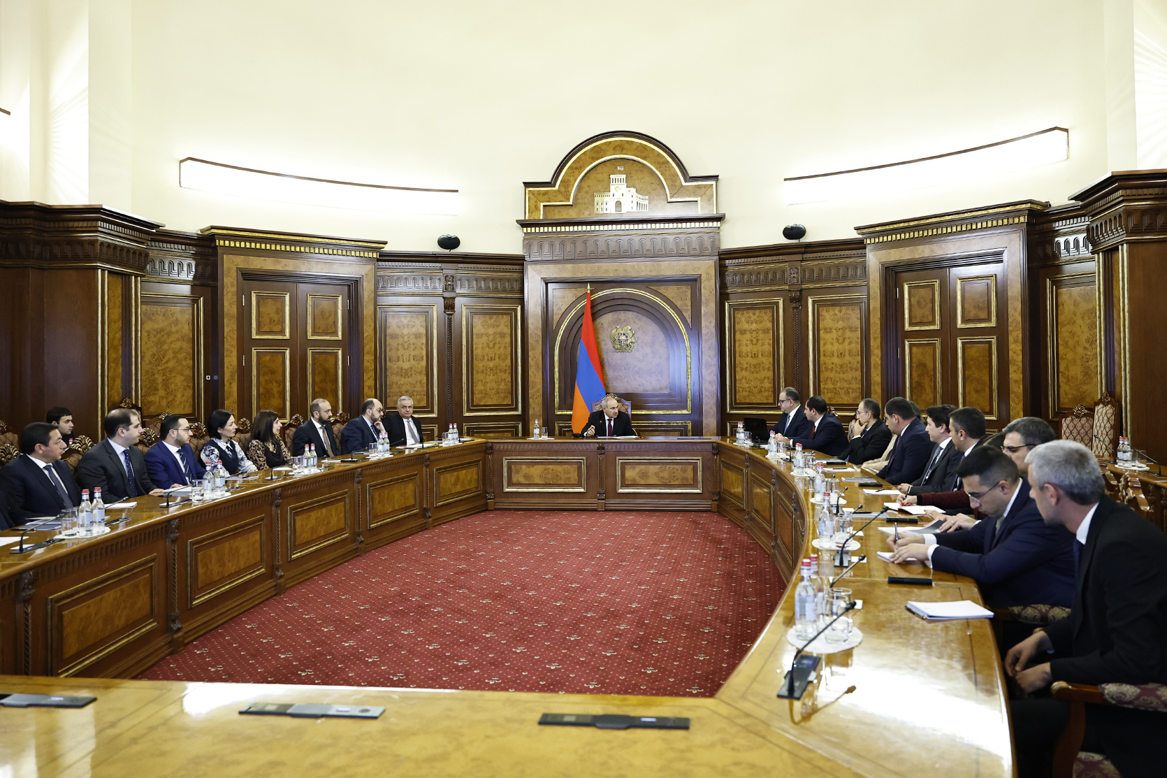 Պետական ծառայության համակարգում հետընտրական «չիստկան»