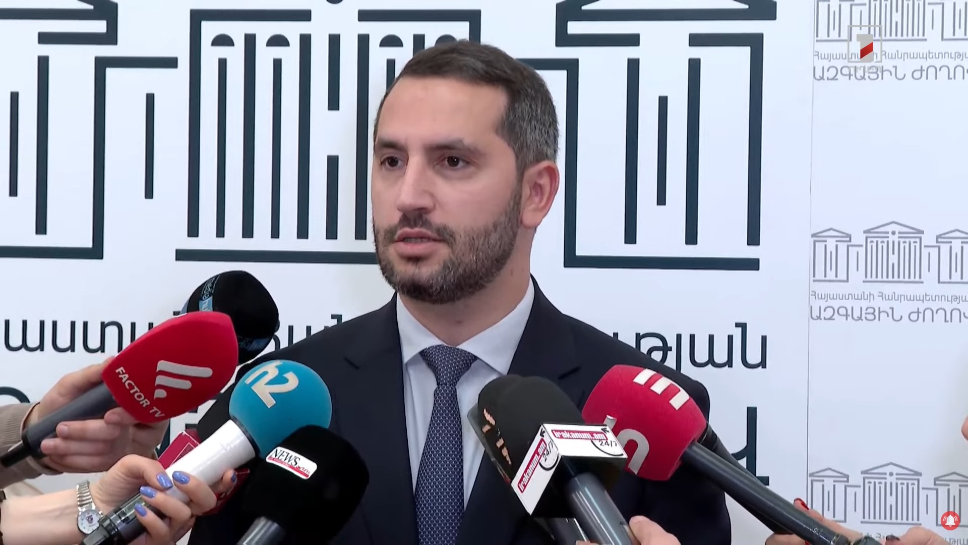 Ընտրություններից հետո առաջին խորհրդարանական նիստը՝ իշխանական շրջանակներում անհանգստության և անսպասելիության ֆոնին
